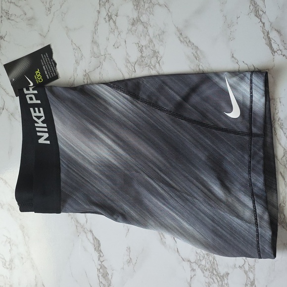 Nike Pro Cool Dri-Fit Compression shorts sz XL (NWT) - Picture 2 of 6